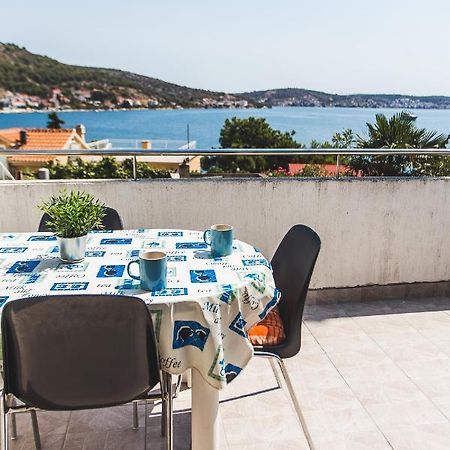 Apartmani Males Rogoznica  Εξωτερικό φωτογραφία