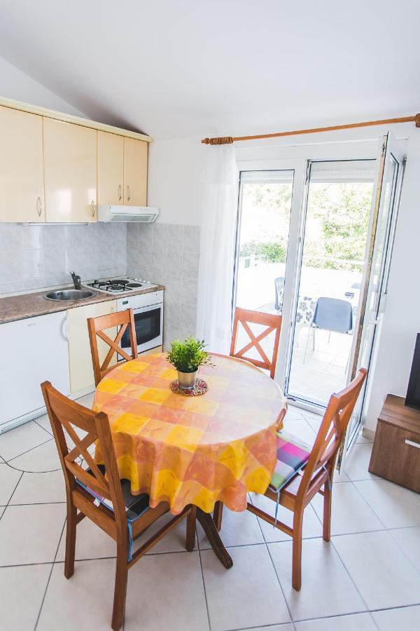 Apartmani Males Rogoznica  Εξωτερικό φωτογραφία
