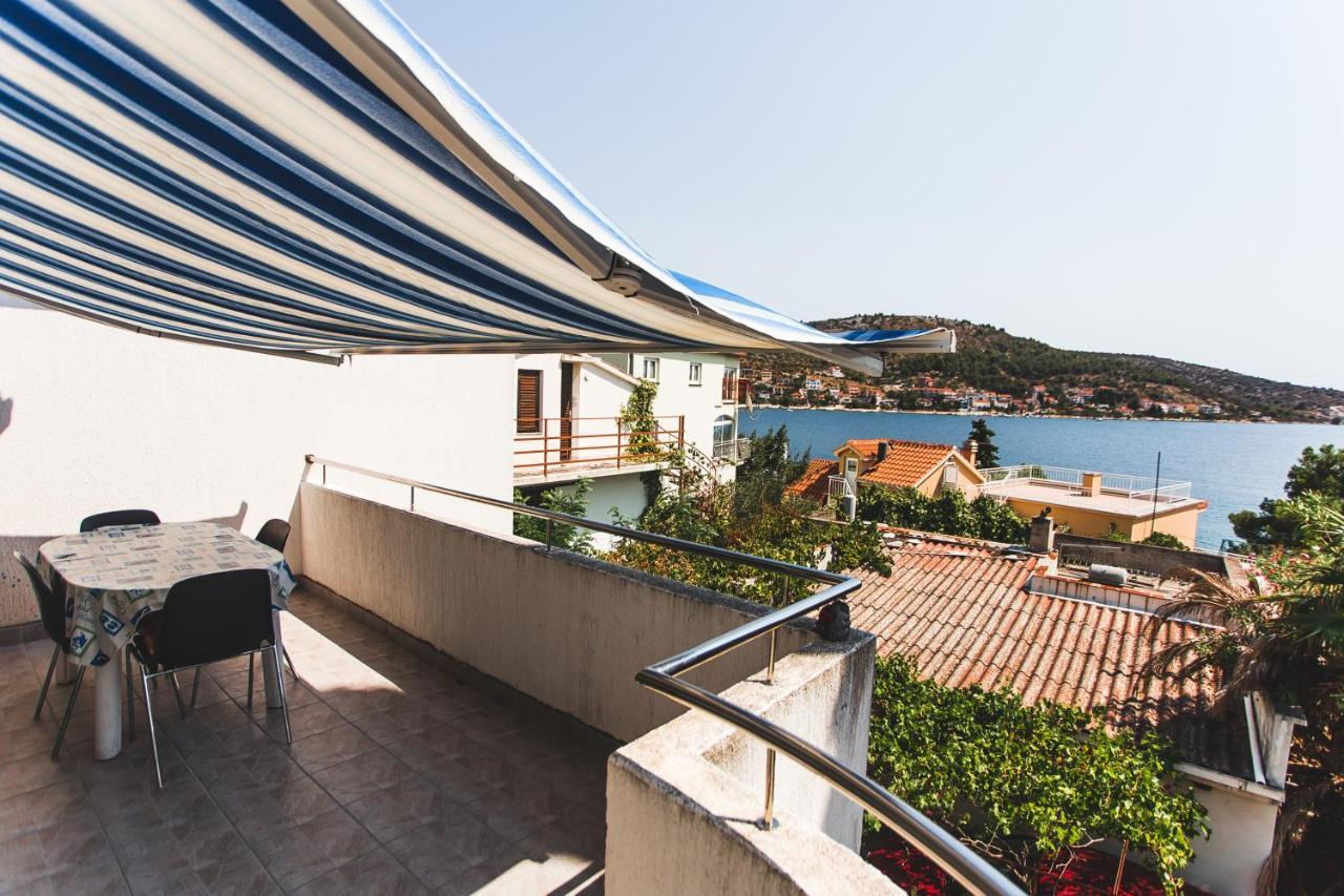 Apartmani Males Rogoznica  Εξωτερικό φωτογραφία