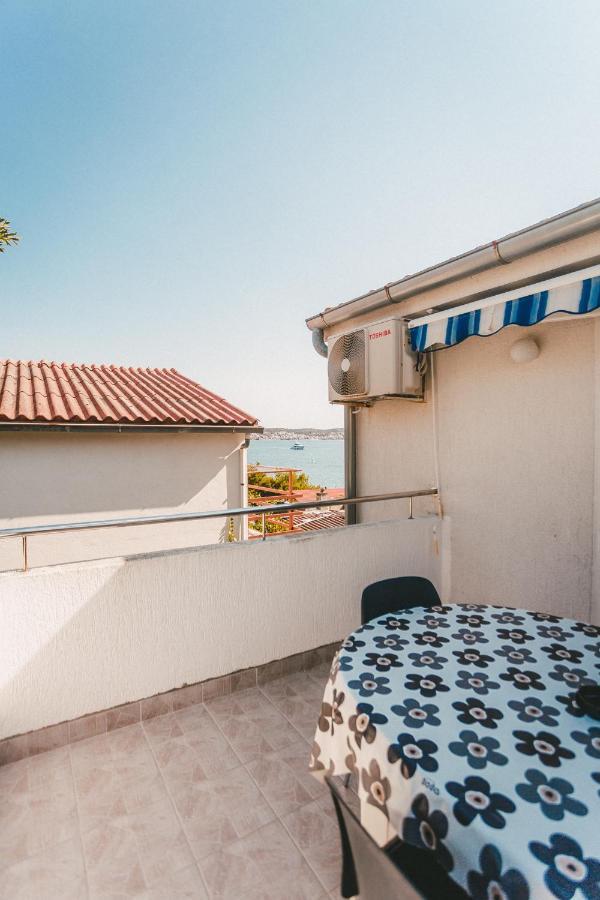 Apartmani Males Rogoznica  Εξωτερικό φωτογραφία